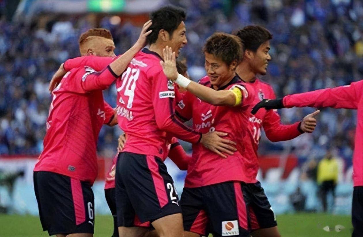 九游娱乐-关于转折点巴黎圣日耳曼门线救险；亚冠今夜攻防权衡；悬念犹存；赛程密集仍需轮换的信息-九游娱乐